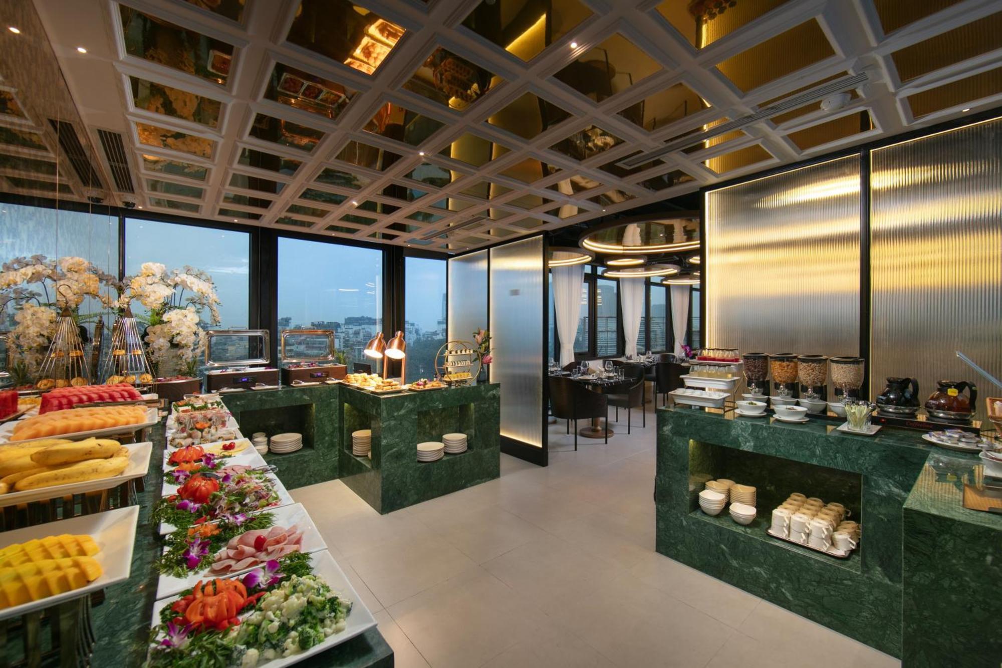 Le Premier Hotel & Rooftop Bar هانوي المظهر الخارجي الصورة
