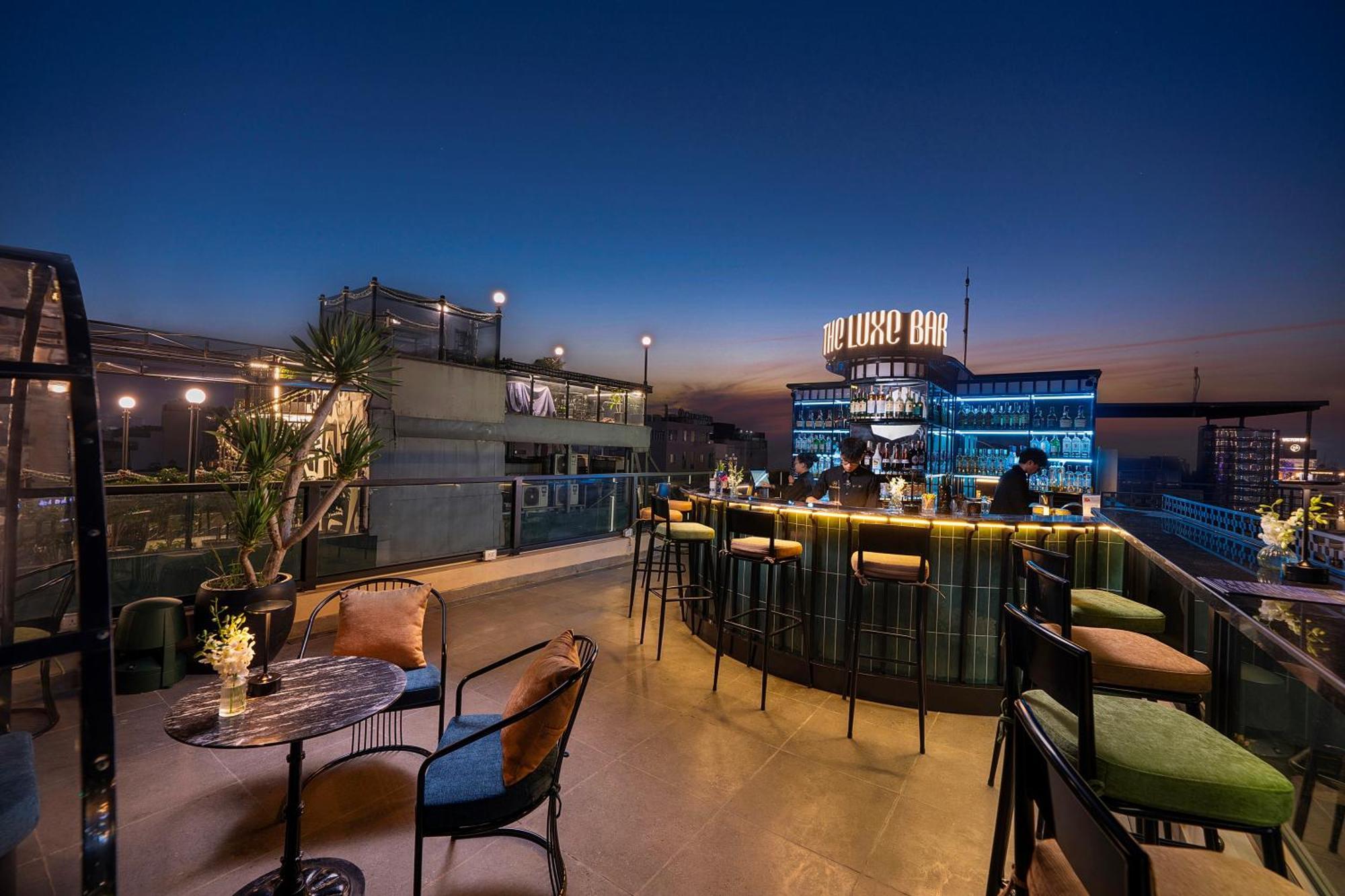 Le Premier Hotel & Rooftop Bar هانوي المظهر الخارجي الصورة